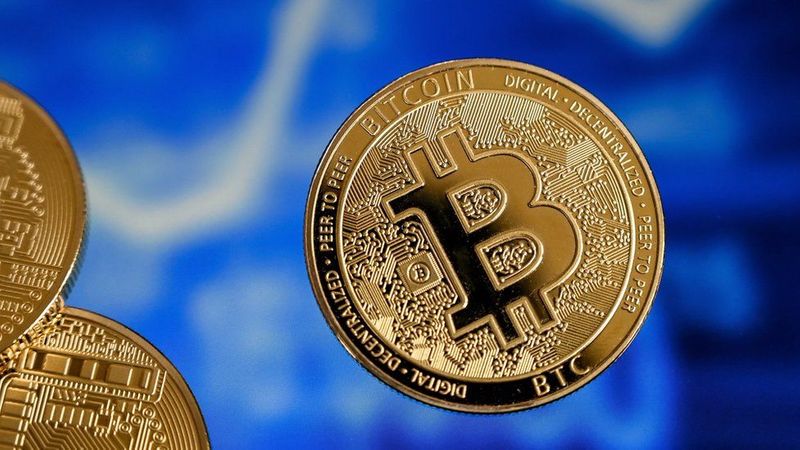 «Επενδυτές» εξαπάτησαν γυναίκα με επενδύσεις σε bitcoin και της «ξάφρισαν» 37.000 ευρώ