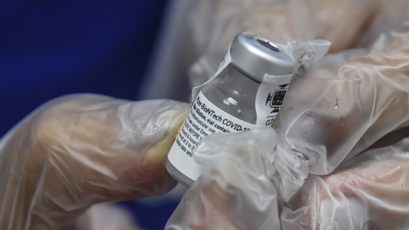 Ιταλία: 23χρονη έλαβε κατα λάθος έξι δόσεις του εμβολίου της Pfizer