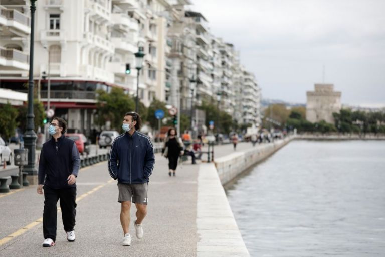 Μίνι lockdown σε Θεσσαλονίκη, Λάρισα και δύο ακόμα περιοχές
