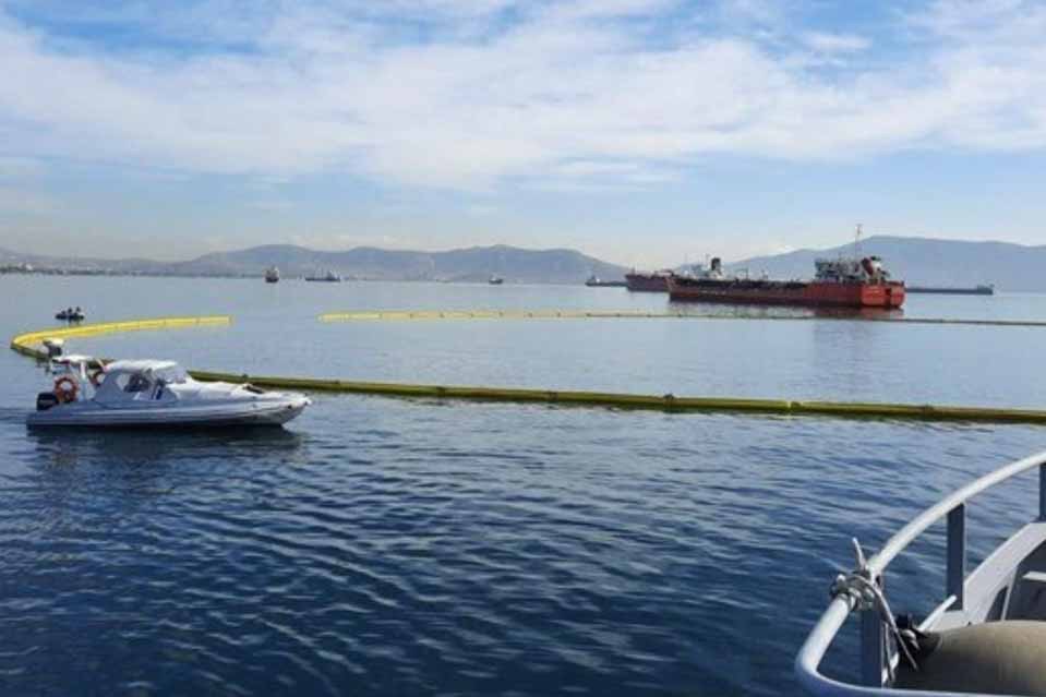 Άσκηση αντιμετώπισης θαλάσσιας ρύπανσης στον κόλπο της Ελευσίνας