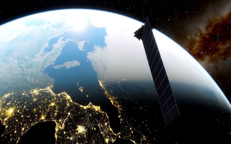 Ο Έλον Μάσκ ενεργοποίησε την υπηρεσία παροχής ίντερνετ μέσω δορυφόρου Starlink στην Ουκρανία