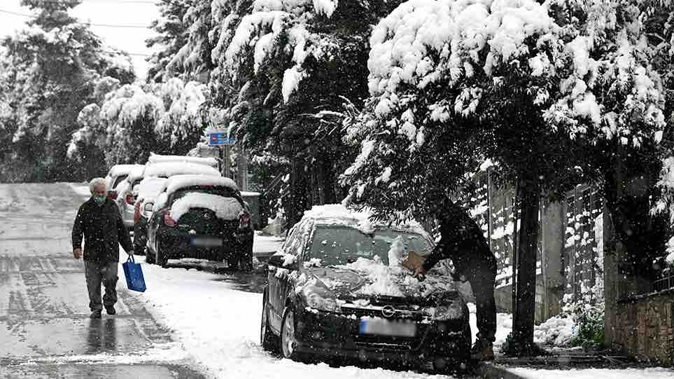 Χιόνια και παγετό σε όλη την Ελλάδα φέρνει η κακοκαιρία «Μπάρμπαρα»