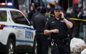 Νέα Υόρκη: Τουλάχιστον 13 τραυματίες από πυροβολισμούς σε σταθμό του μετρό