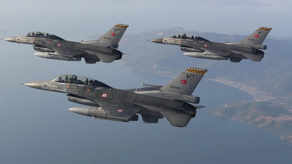 Νέο «μπλόκο» Μενέντεζ στην Τουρκία για τα F-16