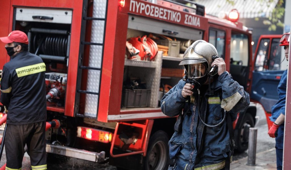 Άμεσα οριοθετήθηκε νέα φωτιά στην Ελευσίνα-Σε ύφεση η φωτιά στο Σχιστό