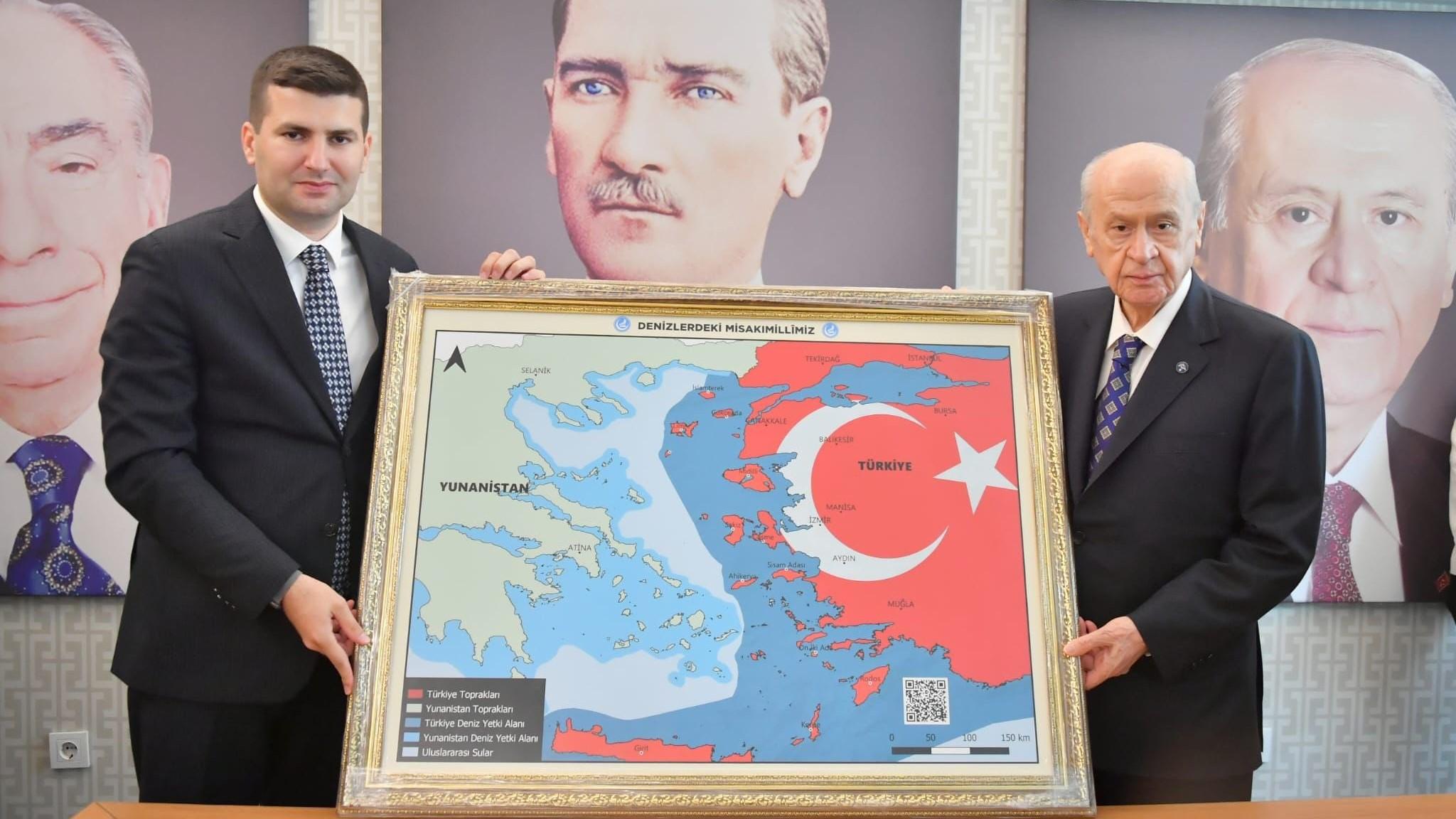 Μπαχτσελί: Παρουσίασε χάρτη του Αιγαίου με τα μισά νησιά και την Κρήτη να ανήκουν στην Τουρκία