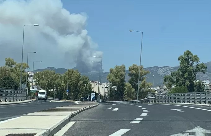Φωτιά στο Πόρτο Γερμενό: Διεκόπη η κυκλοφορία - Εκκένωση του χωριού Μύτικας
