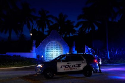 Έφοδος του FBI στην έπαυλη του Ντόναλντ Τραμπ στη Φλόριντα