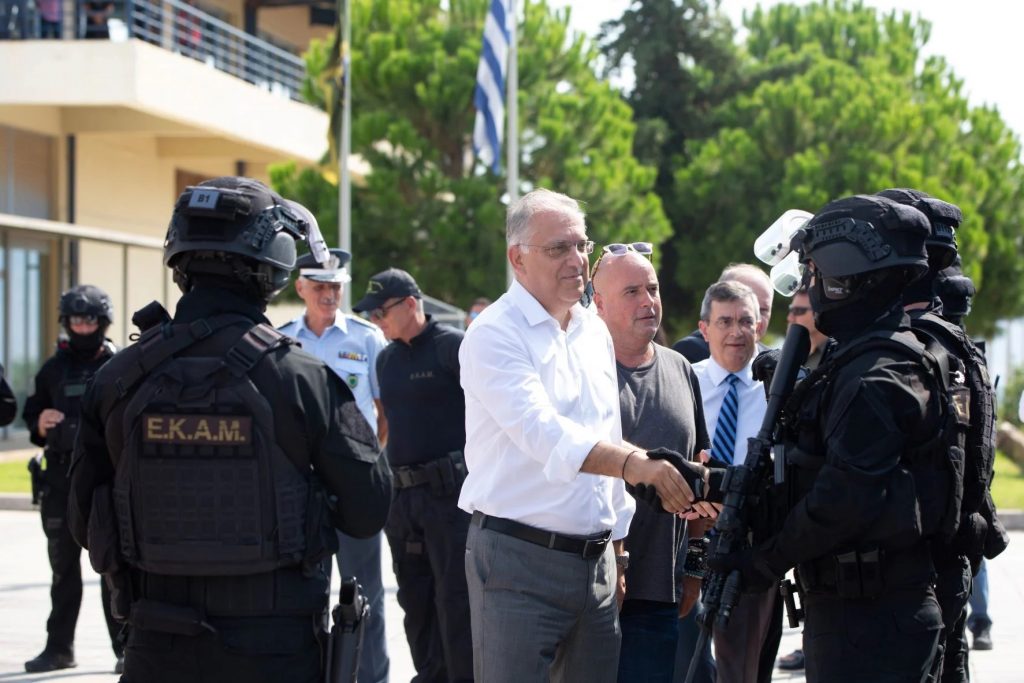 Τεράστια δωρεά του Ιδρύματος «Σταύρος Νιάρχος» στην ελληνική αστυνομία
