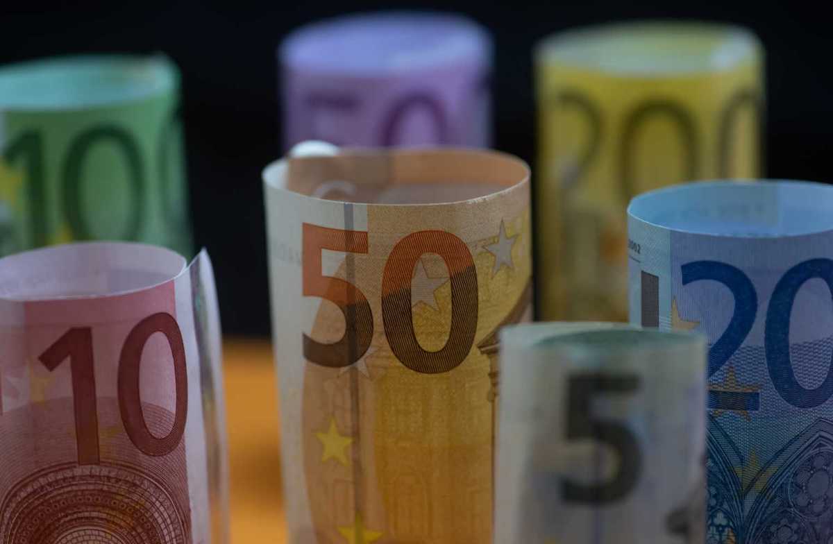 Επιταγή ακρίβειας: «Κλειδώνει» το έκτακτο επίδομα για 200 ευρώ
