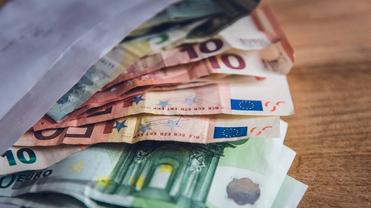 Αναδρομικά 2,5 δισ. ευρώ σε όλους και μόνιμο επίδομα προσωπικής διαφοράς
