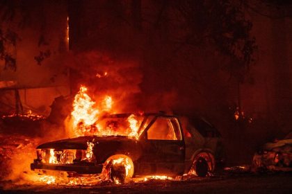 Τραγωδία στην άσφαλτο – Όχημα πήρε φωτιά και απανθρακώθηκε ο οδηγός