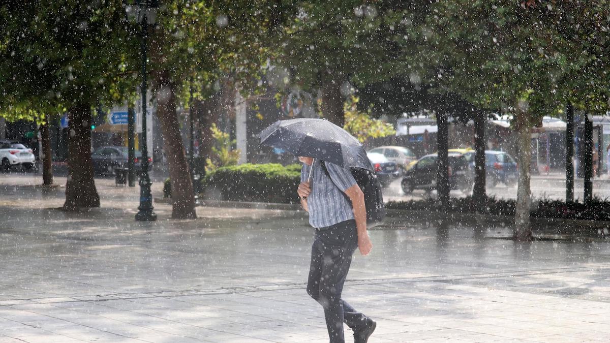 Ο καιρός την Πέμπτη: Τοπικές βροχές και σποραδικές καταιγίδες