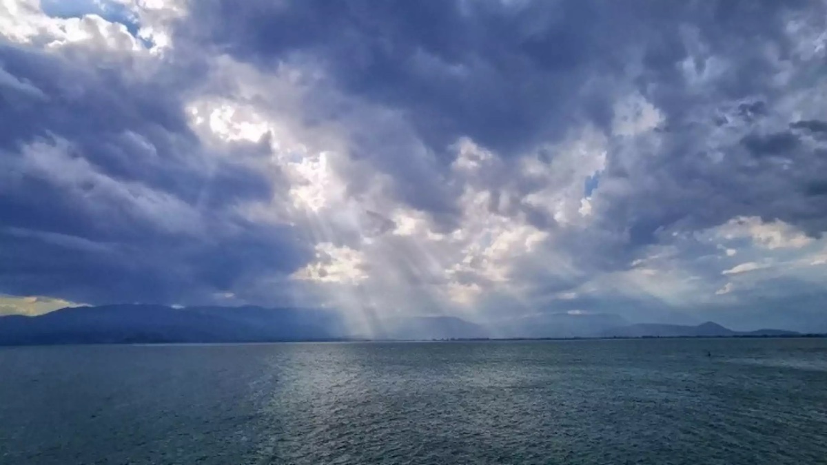 Καιρός: Βροχές και τη Δευτέρα στην Κρήτη - Ηλιοφάνεια στην υπόλοιπη χώρα