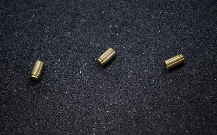 Σαν να μη πέρασε μια μέρα: Σφαίρες στο σχολείο που σκοτώθηκε ο 11χρονος Μάριος στο Μενίδι