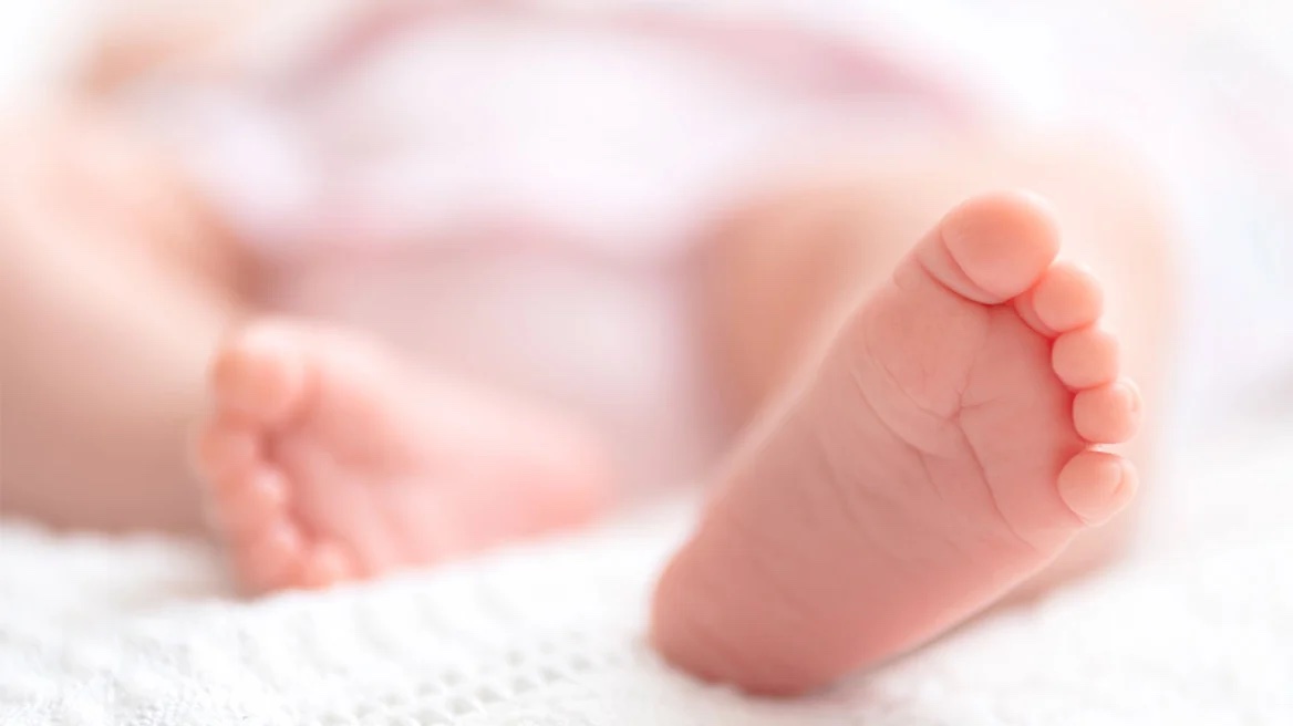 Καταγγελία από ζευγάρι που έχασε μωρό στη γέννα - «Η γυναίκα σφάδαζε επί 1,5 ώρα μόνη της»