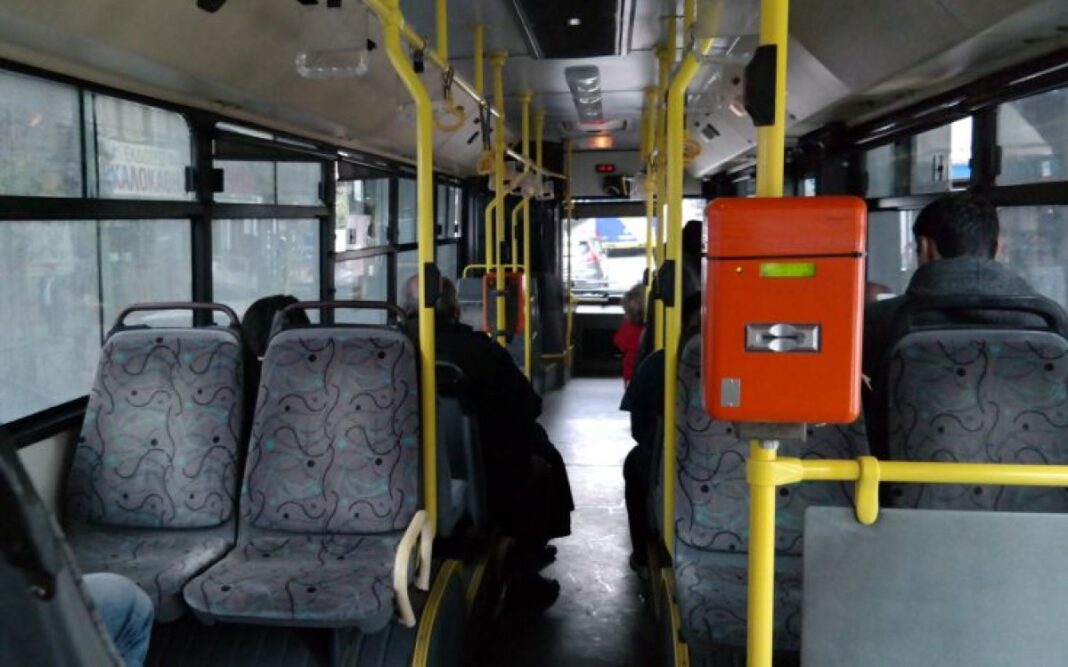 Ρομά έδειραν οδηγό λεωφορείου που τους ζήτησε να πληρώσουν εισιτήριο