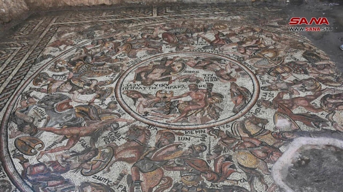 Ένα τεράστιο ψηφιδωτό 1.600 ετών με ονόματα Ελλήνων βασιλέων και ηρώων βρέθηκε στην Αλ Ραστάν της Συρίας