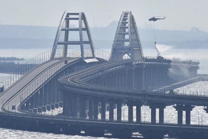 Γέφυρα της Κριμαίας: 3 νεκροί από την έκρηξη, Ρώσος ο ιδιοκτήτης του φορτηγού λέει η Μόσχα