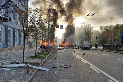 Ουκρανία: Eκρήξεις συγκλόνισαν το Κίεβο και άλλες τέσσερις πόλεις
