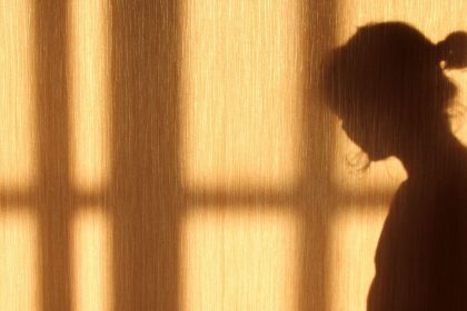 Φρίκη στον Άγιο Παντελεήμονα: Πατέρας βίαζε συστηματικά τη 12χρονη κόρη του
