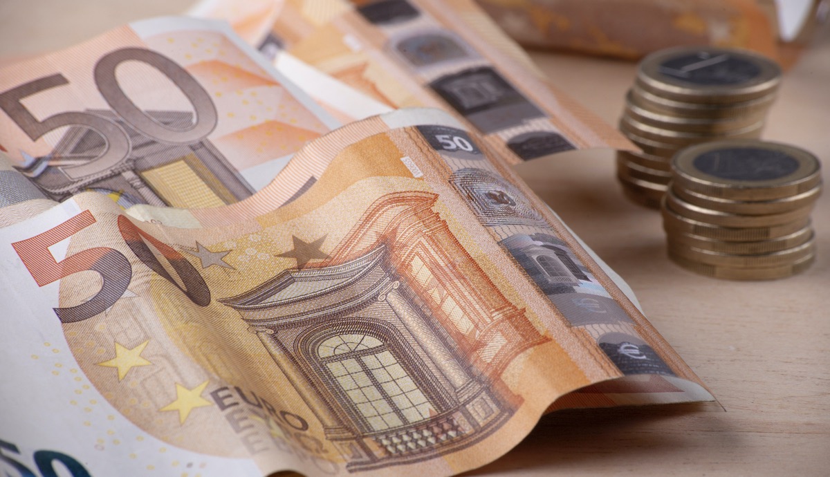 Φοροαπαλλαγές - «ανάσα» 12,9 δισ. ευρώ για νοικοκυριά και επιχειρήσεις