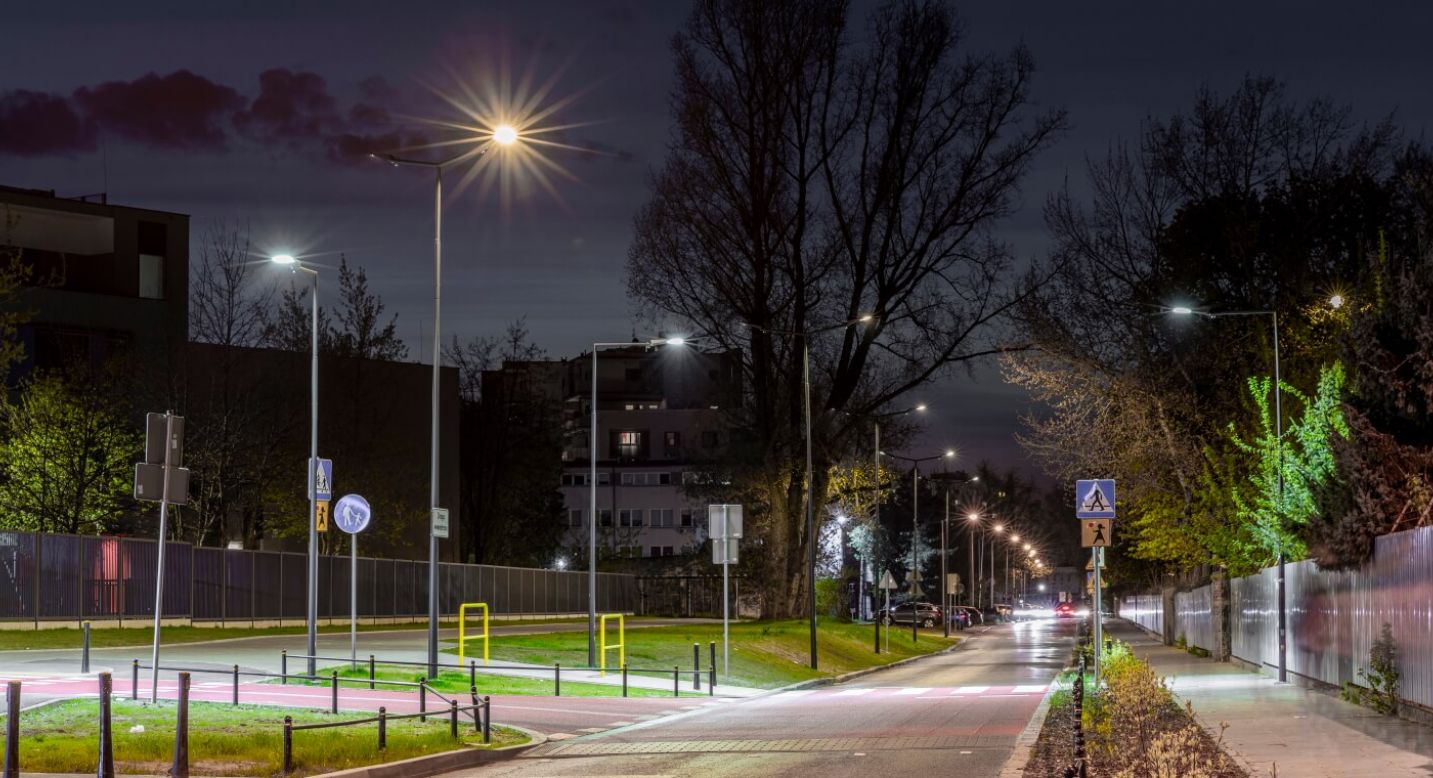 Αλλάζει η εικόνα της Ελευσίνας: Φωτισμός LED σε όλη την πόλη