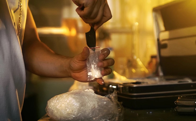 Πώς η αλβανική μαφία αρχίζει να ελέγχει την κοκαΐνη σε όλη την Ευρώπη