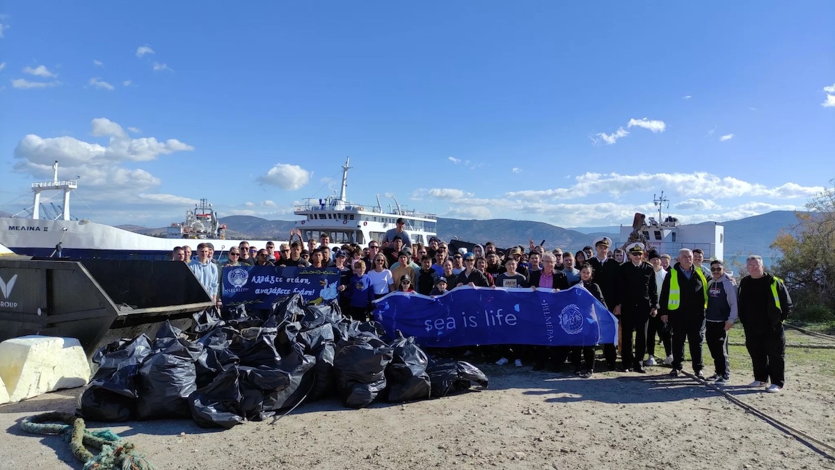 Helmepa - ΟΛΕ - Αμερικανική πρεσβεία: Δράση καθαρισμού ακτών στην Ελευσίνα