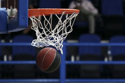 Αγώνας φιλανθρωπικού σκοπού ανάμεσα στην Ακαδημία Μπάσκετ Ελευσίνας και παλαιμάχους της Εθνικής