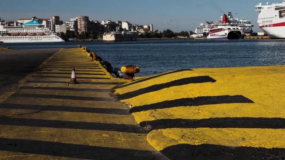 Βρέθηκε νεκρός 71χρονος στο λιμάνι του Πειραιά