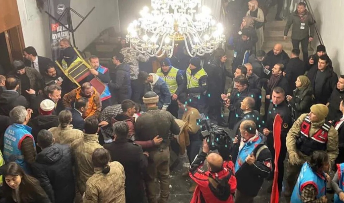 Τουρκία: Πάνω από 30 τραυματίες έπειτα από κατάρρευση οροφής σε ξενοδοχείο