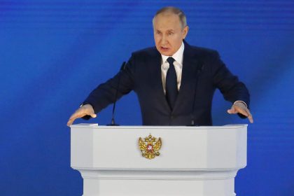 Ο Πούτιν απαγορεύει την αλλαγή φύλου και ιδρύει ινστιτούτο ψυχιατρικής μελέτης των ΛΟΑΤΚΙ
