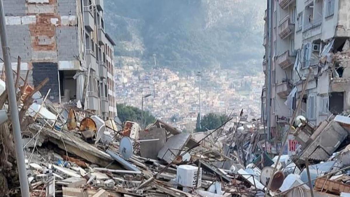 Πάνω από 11.000 οι νεκροί από τον από τον καταστροφικό σεισμό στην Τουρκία και στη Συρία
