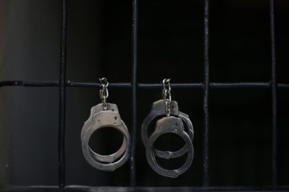 Αττική: Συνελήφθη κατηγορούμενος για βιασμό ανήλικης και παιδική πορνογραφία