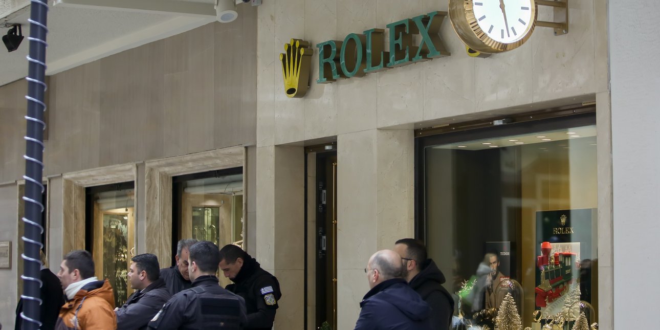 «Ροζ Πάνθηρες»: Τα προφίλ των «εισαγόμενων» ληστών της Rolex