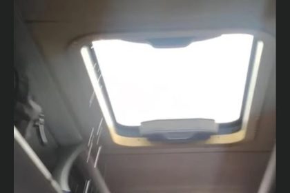 «Δροσερό» ταξίδι για επιβάτες του ΚΤΕΛ - Έμπαιναν νερά από την οροφή του οχήματος