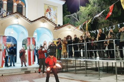 Η Ελευσίνα γιόρτασε τον Άγιο Γεώργιο με «ζωντανό» σινεμά