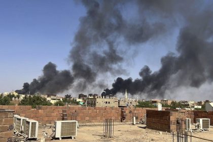 Δεύτερη εβδομάδα συγκρούσεων στο Σουδάν