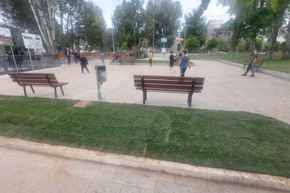 Ελευσίνα: «Αγνώριστη» η πλατεία Ειρήνης στο Καλυμπάκι - Δείτε φωτο