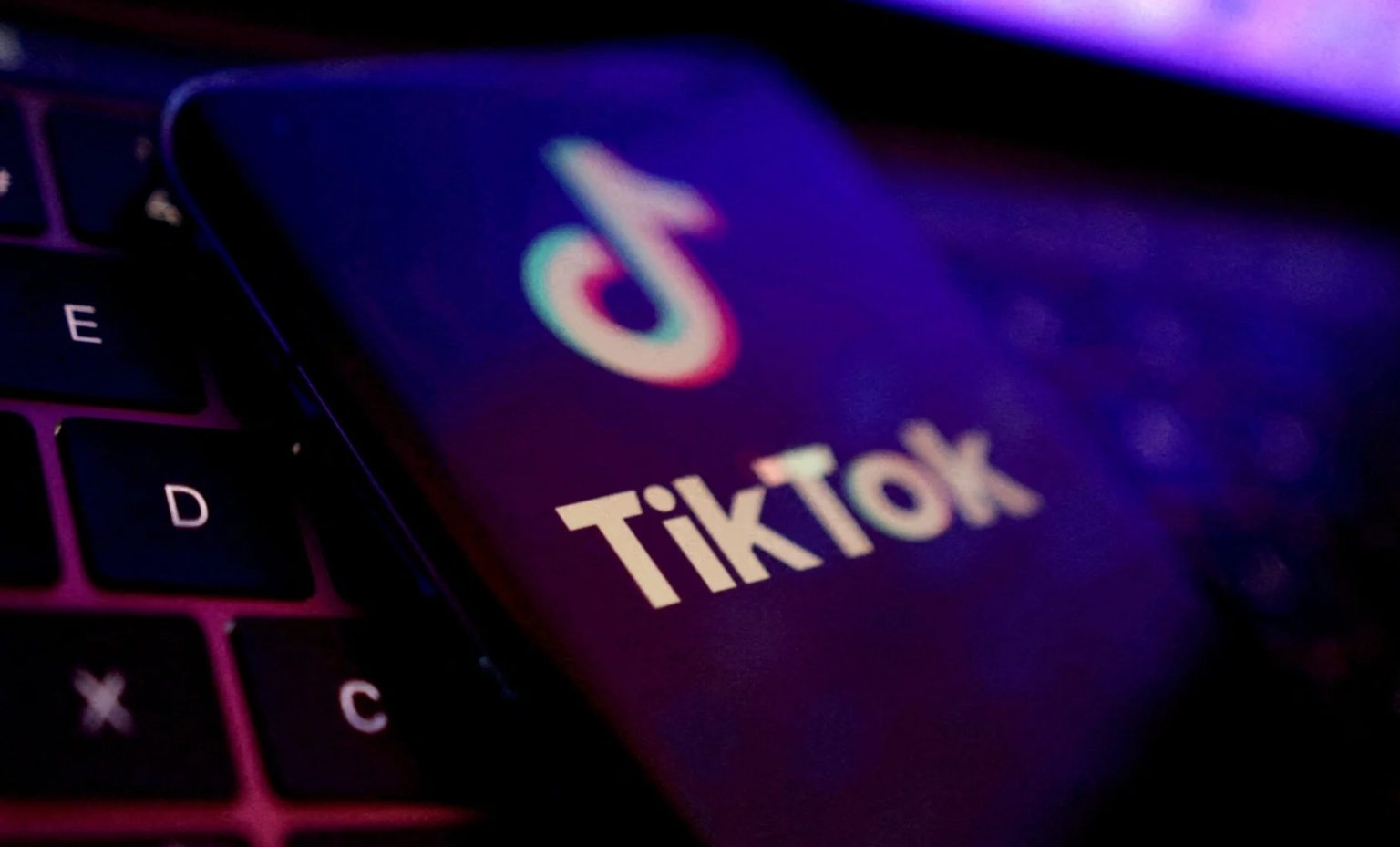 TikTok: Για «αυξημένη πρόσβαση» σε όλα τα δεδομένα κατηγορεί την Κίνα πρώην υπάλληλος