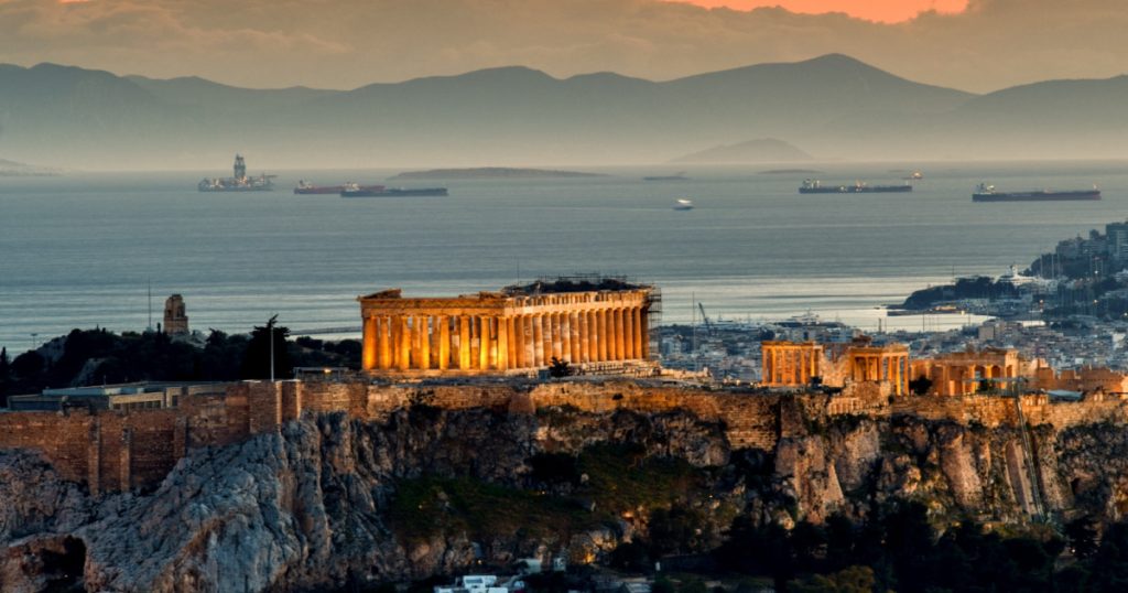 Αναβάθμισε το outlook της ελληνικής οικονομίας η Standard & Poor's - Σταθερό το αξιόχρεο
