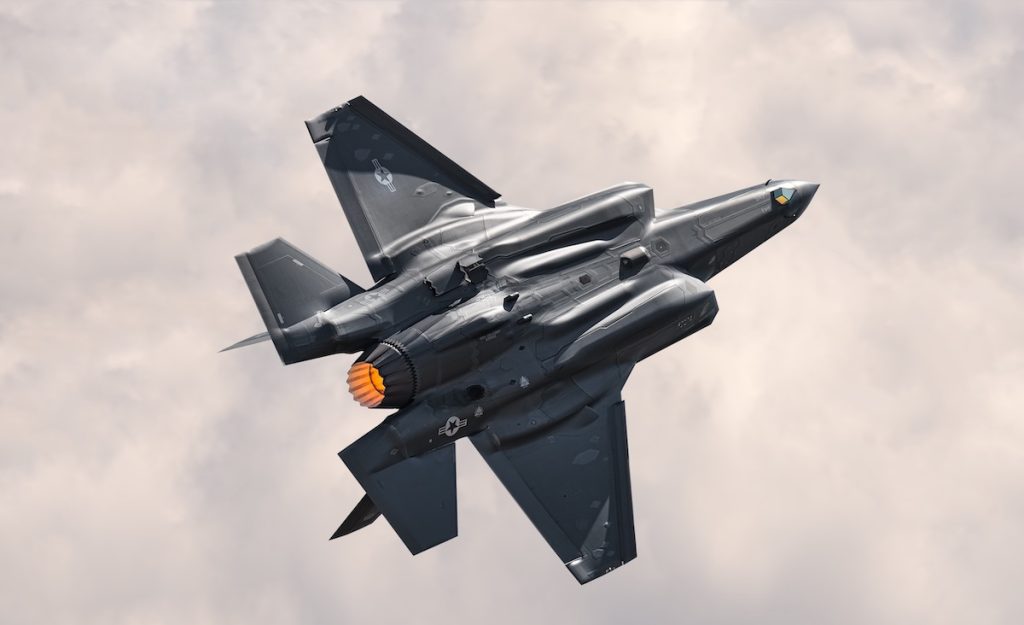 Πριν τις Ευρωεκλογές οι υπογραφές για τα F-35 - Εντός του 2028 η παραλαβή του πρώτου αεροσκάφους