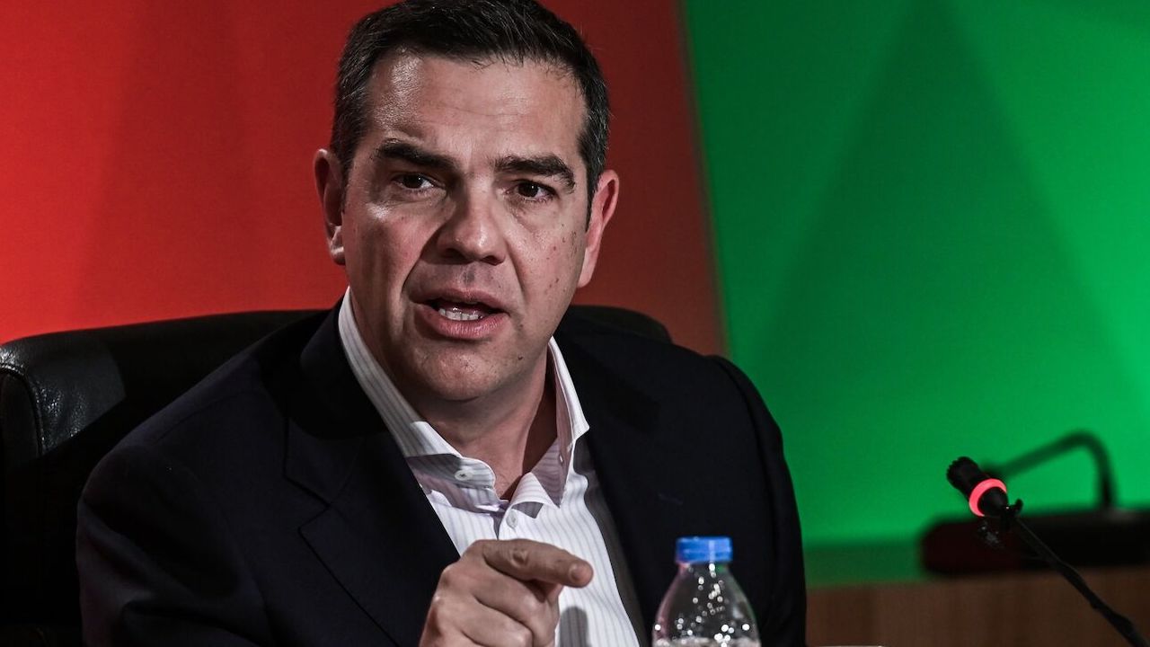 Αρχίζει το «ματς» για την Κεντροαριστερά - Οι ψίθυροι στον ΣΥΡΙΖΑ μετά την εκλογική συντριβή