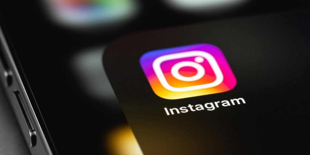 Απίστευτη αποκάλυψη της WSJ: Το Instagram συνδέει δίκτυα παιδόφιλων και προωθεί παιδική πορνογραφία