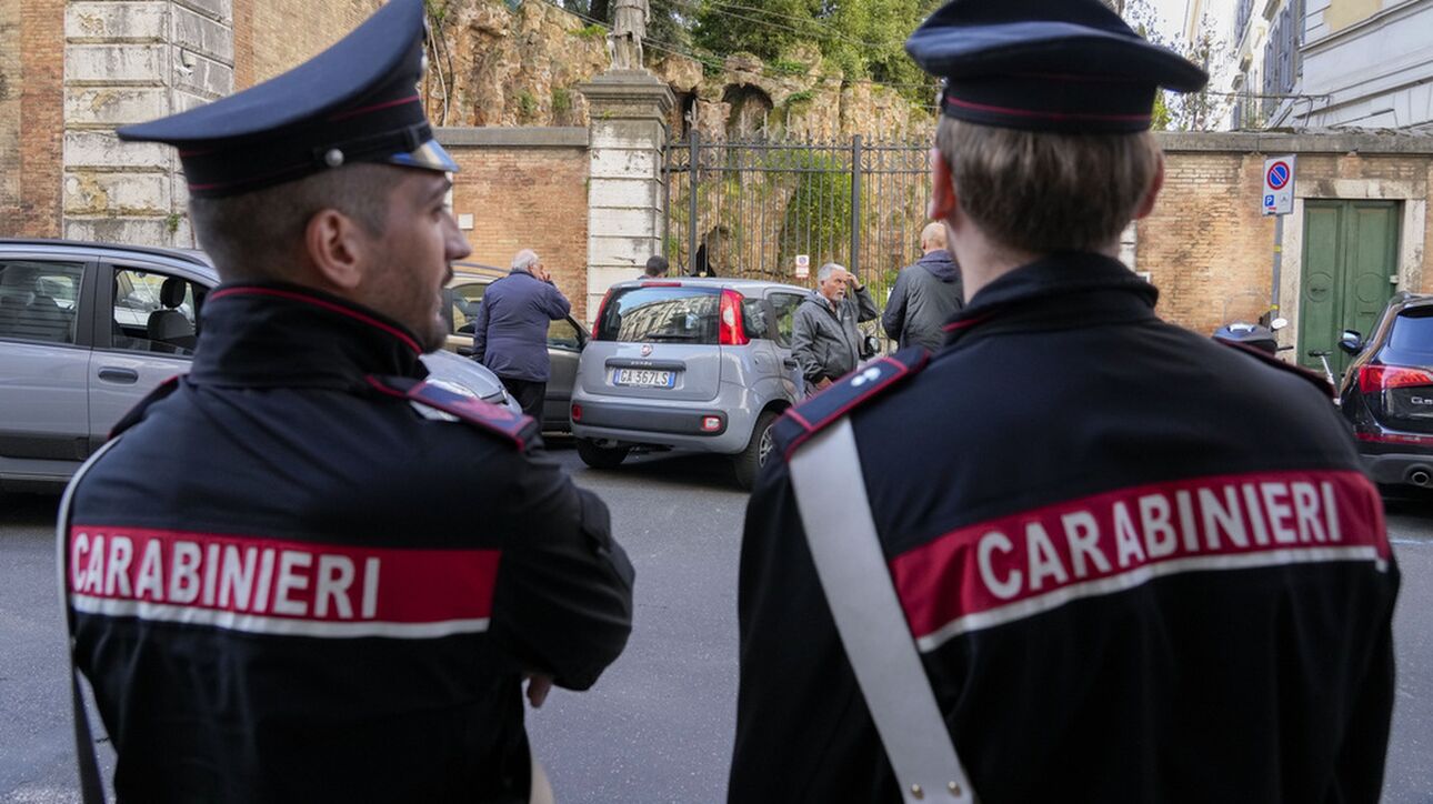 Ιταλία: Βρέθηκε πτώμα 16χρονης σε καρότσι λαϊκής στη Ρώμη