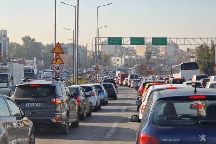 Ελλάδα: Παράταση για τα αυτοκίνητα βενζίνης και ντίζελ