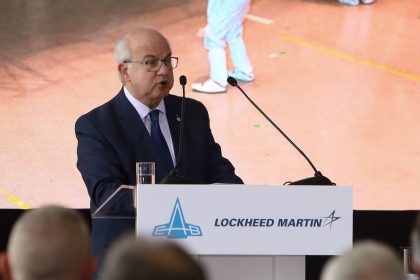 Πέθανε το ηγετικό στέλεχος της Lockheed Martin Ντένης Πλέσσας