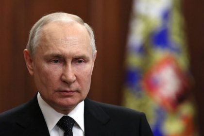 Το Ροστόφ «έπεσε», ο Πούτιν υπόσχεται να συντρίψει τη Βάγκνερ
