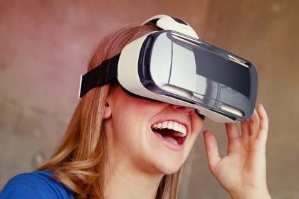 Apple vs Meta: Η μάχη της κάσκας VR ξεκίνησε